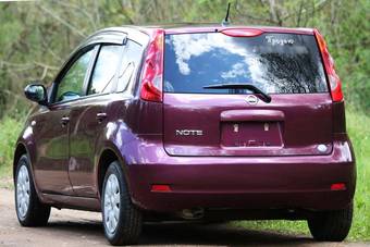 2005 Nissan Note Pictures