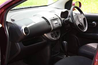 2005 Nissan Note Photos