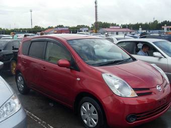 2005 Nissan Note Pictures