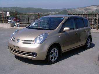 2005 Nissan Note Pictures