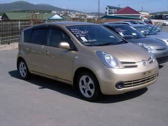 2005 Nissan Note Photos