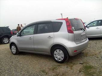 2005 Nissan Note Photos