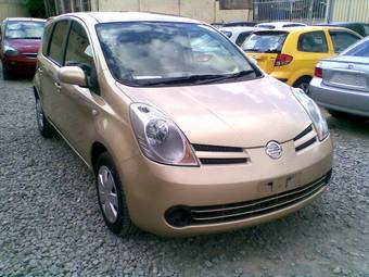 2005 Nissan Note Pics