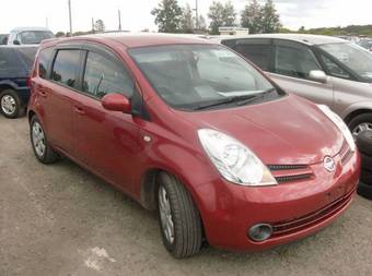 2005 Nissan Note Photos
