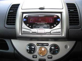 2005 Nissan Note Pictures