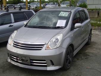 2005 Nissan Note Photos