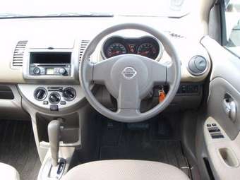 2006 Nissan Note Pictures