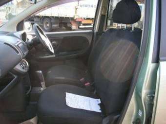 2006 Nissan Note Photos