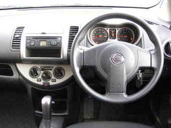 2006 Nissan Note Pictures