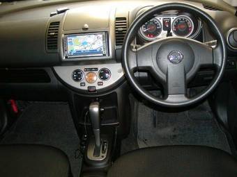 2006 Nissan Note Pictures