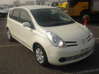 2006 Nissan Note Photos