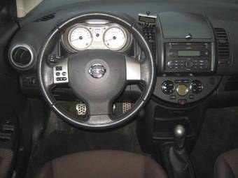 2006 Nissan Note Photos