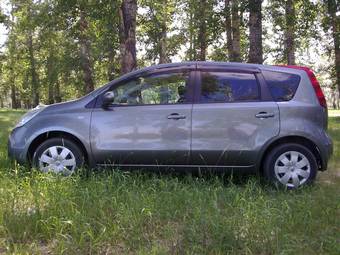 2006 Nissan Note Pictures