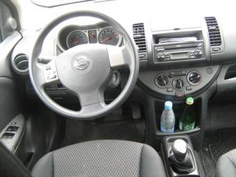 2006 Nissan Note Photos