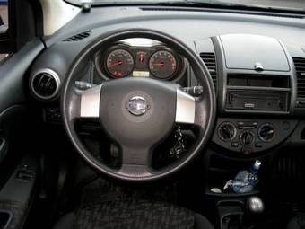 2006 Nissan Note Photos