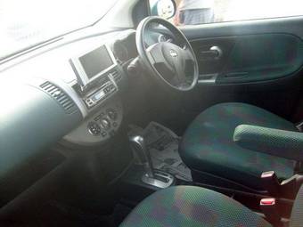 2006 Nissan Note Photos