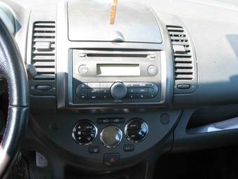 2006 Nissan Note Images