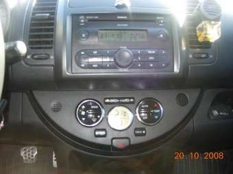 2007 Nissan Note Images