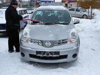 2007 Nissan Note Photos