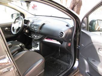 2007 Nissan Note Photos