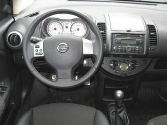 2007 Nissan Note Photos