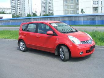 2007 Nissan Note Photos