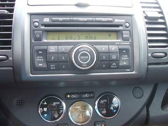 2007 Nissan Note Pictures