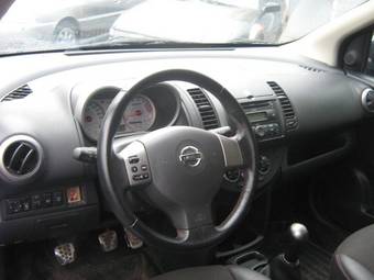 2007 Nissan Note Photos