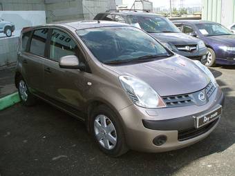 2007 Nissan Note Photos