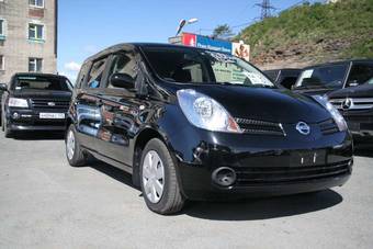 2007 Nissan Note Photos