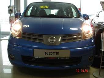 2008 Nissan Note Photos