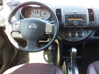 2008 Nissan Note Photos