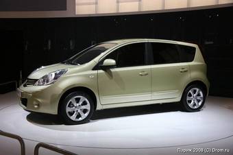 2009 Nissan Note Photos