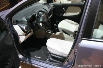 2009 Nissan Note Pictures