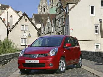 2009 Nissan Note Photos