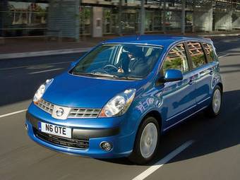 2009 Nissan Note Photos