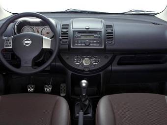 2009 Nissan Note Pictures