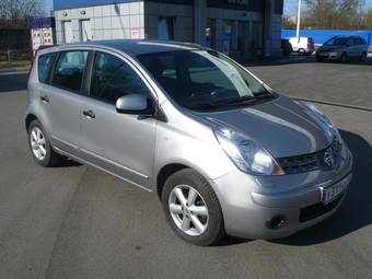2009 Nissan Note Pictures