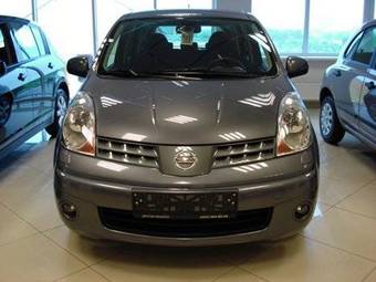 2009 Nissan Note Photos