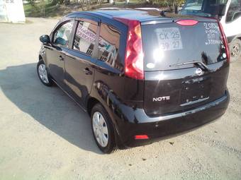 2010 Nissan Note Images
