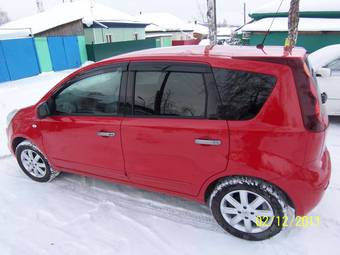 2011 Nissan Note Images