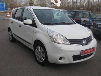 2011 Nissan Note Photos