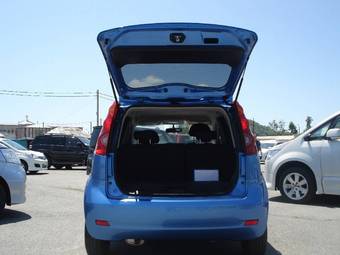 2011 Nissan Note Pictures