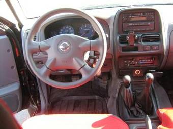 2008 Nissan NP300 Photos