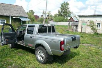 2008 Nissan NP300 Photos