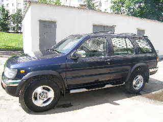 1998 Nissan Pathfinder Pictures