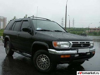 1998 Nissan Pathfinder Photos