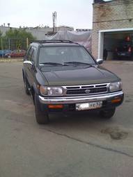1999 Nissan Pathfinder Pictures