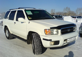 2000 Nissan Pathfinder