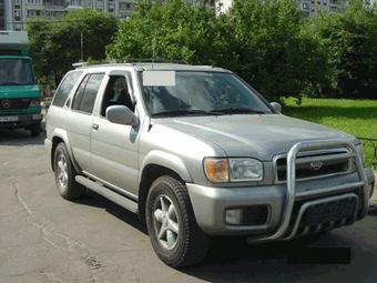 2000 Nissan Pathfinder Photos